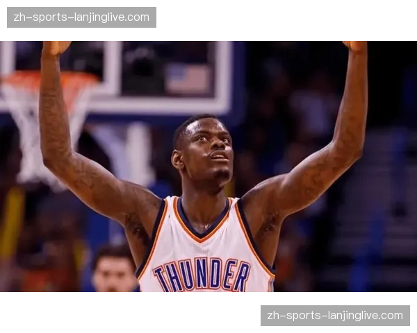 迈卡波特21分12篮板4助攻内线表现 步行者篮板保护问题